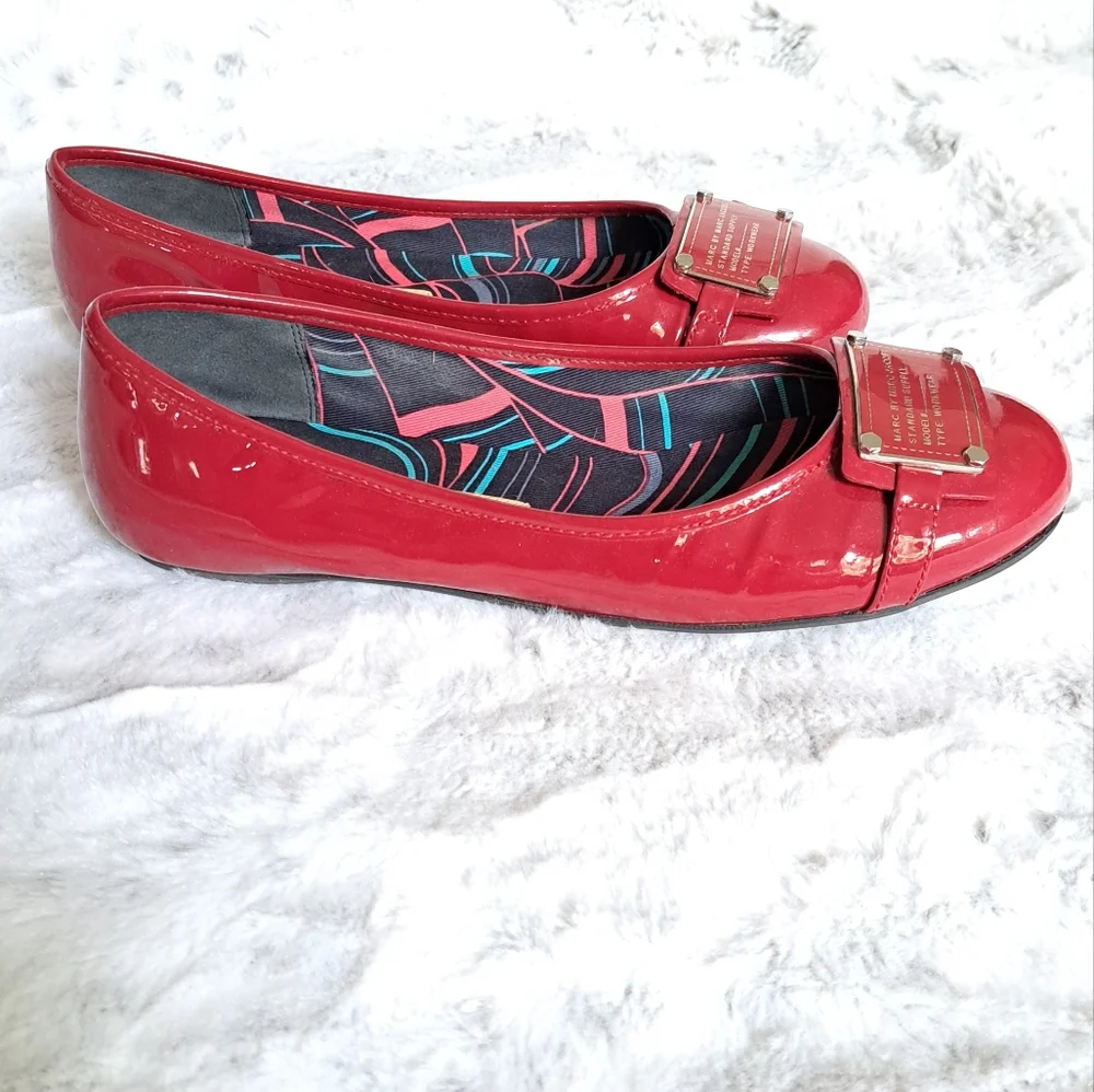 Marc Jacobs plaque red ballet work flat shoe. Size 37.5.